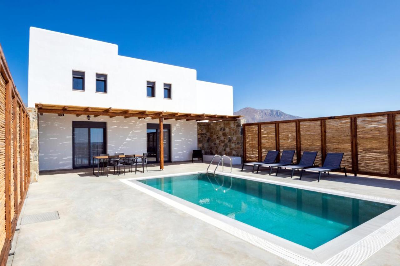 אפיארטיס Cato Agro 2, Seafront Villa With Private Pool מראה חיצוני תמונה