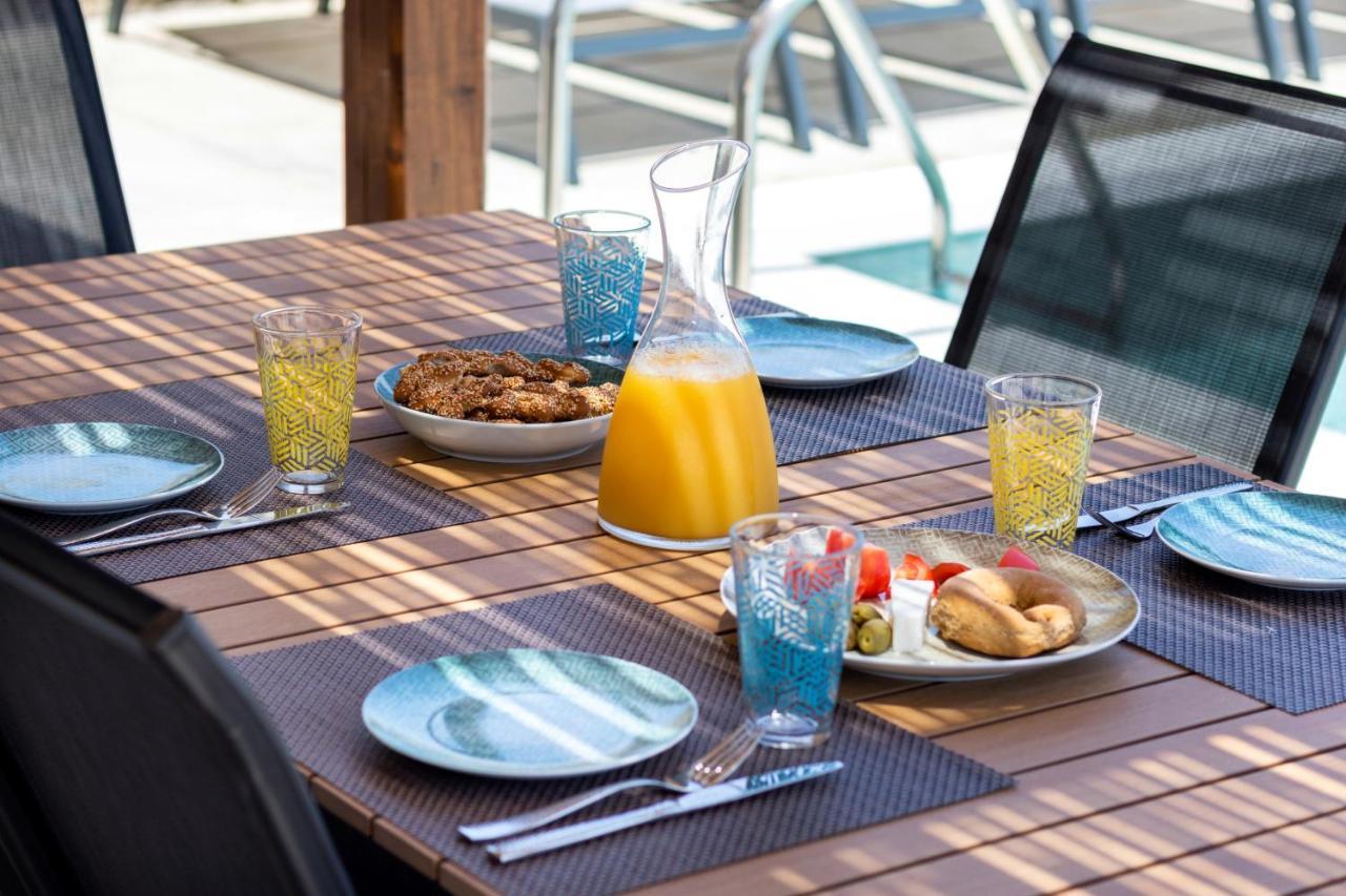 אפיארטיס Cato Agro 2, Seafront Villa With Private Pool מראה חיצוני תמונה