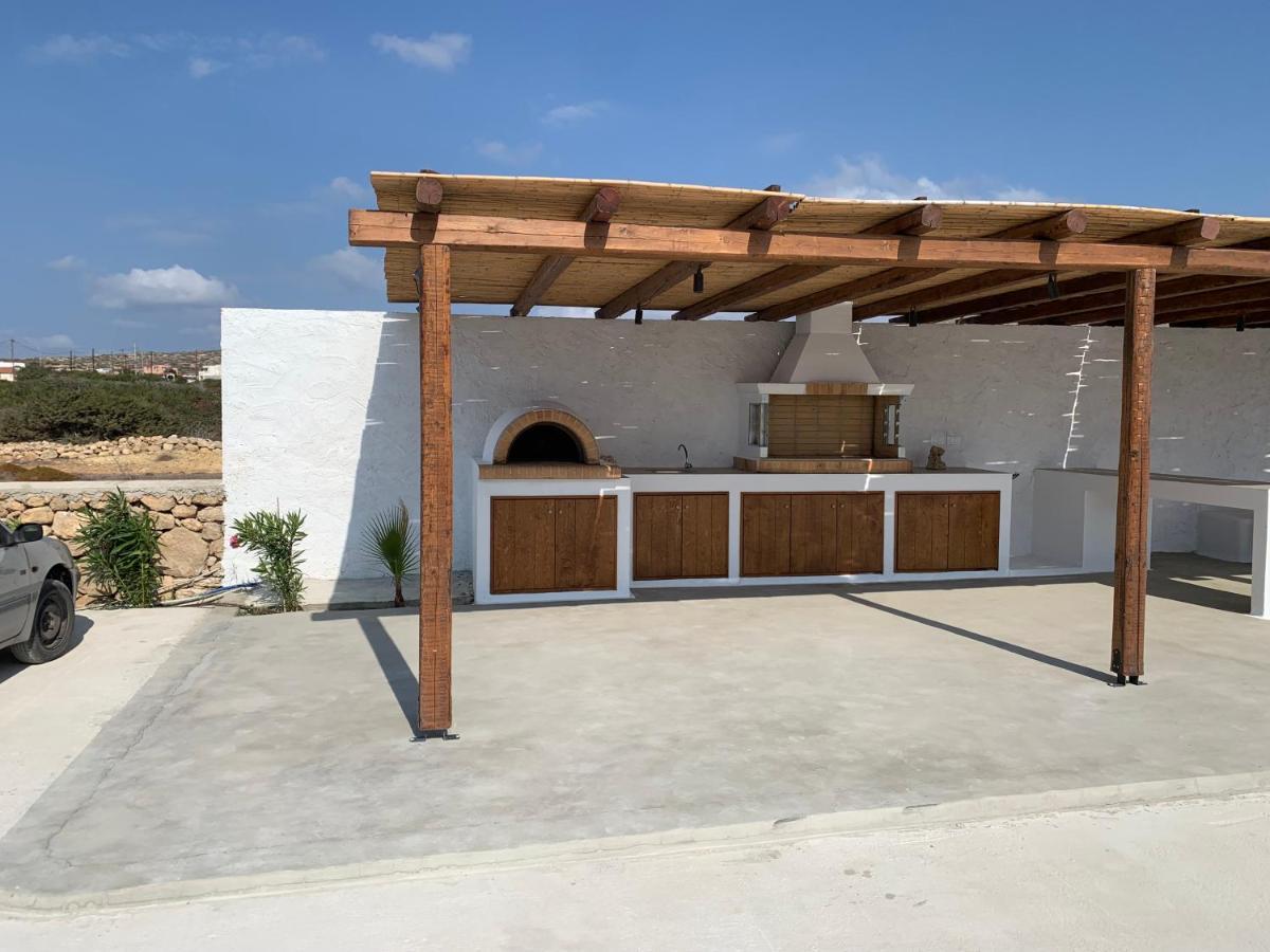 אפיארטיס Cato Agro 2, Seafront Villa With Private Pool מראה חיצוני תמונה