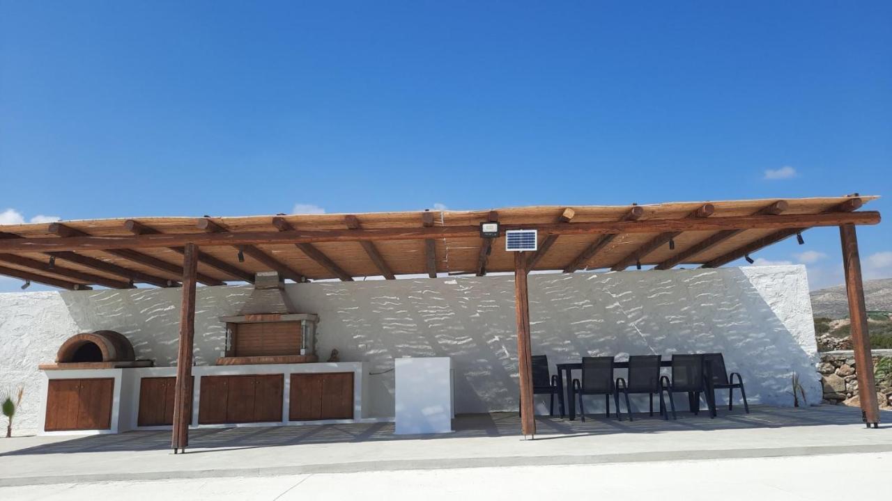 אפיארטיס Cato Agro 2, Seafront Villa With Private Pool מראה חיצוני תמונה